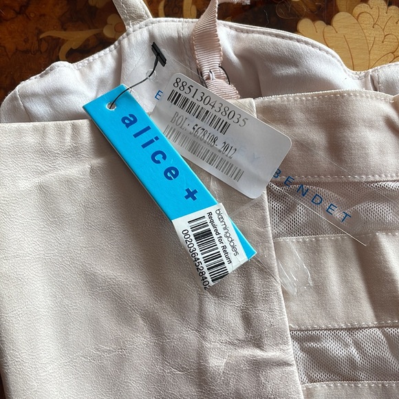 ALICE & OLVIA Stacey Bendet from BLOOMINGDAKES pink leather bustier crop top sz6 - Picture 3 of 7